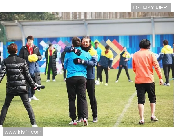 足球明星卡卡宣布与妻子离婚引发粉丝热议与关注 足球明星卡卡宣布与妻子离婚引发粉丝热议与关注