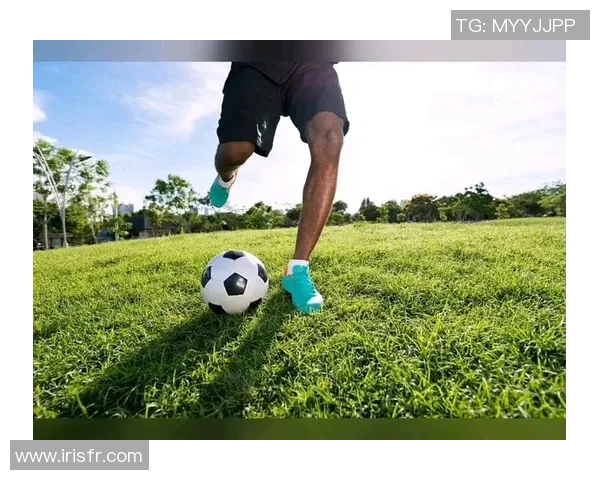 男生眼中的西班牙足球明星魅力解析与球场风采展现